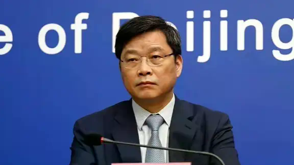 辽宁舰编队专业稳妥处置应对日本舰机滋扰挑衅 独家画面公布