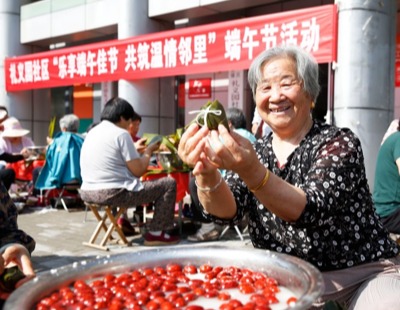 开始理解大学生的消费观了